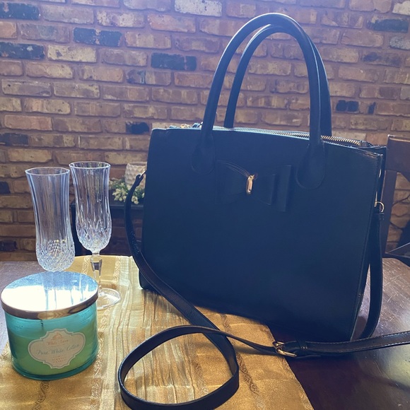 Miztique Black Large Crossbody Bag with Bow - Picture 1 of 11